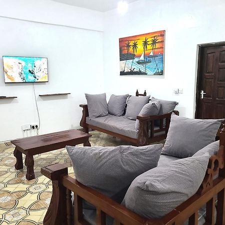 Delicious House, Watamu, 2-Bedroom With Secure Compound Free Parking And Wifi Exterior foto