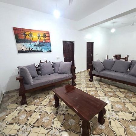 Delicious House, Watamu, 2-Bedroom With Secure Compound Free Parking And Wifi Exterior foto